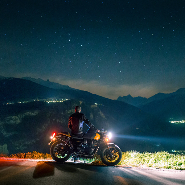 دانلود آهنگ این واسه ترس واسه جیغ واسه حبس همه چی که نیست